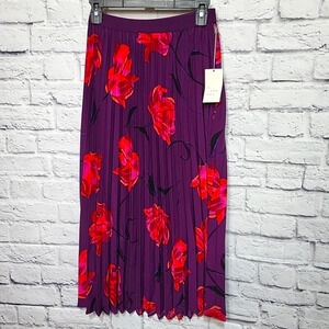 A New Day Women's Sz XS Purple Floral Rose Print ALine Pleated Skirt Pull On NWT